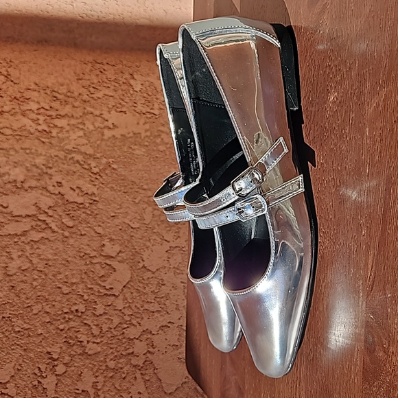 Steve Madden Alisah Silver Patent leather Mary Jane Flats Shoes 8.5 - Picture 7 of 13